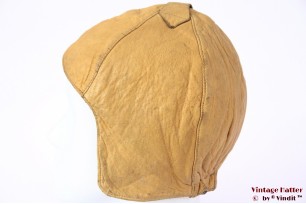 © VintageHatter.com | l-1002-55-1 Vliegeniersmuts caramel beige geel leer 54-56 (XS/S) Vliegeniersmuts caramel beige geel leer 54-56 (XS/S)