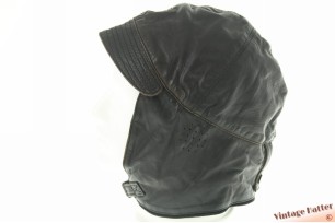© VintageHatter.com | L-8022-63-1 Aviator cap dark brown leather with zipper 63 (XXXL) Aviator cap dark brown leather with zipper 63 (XXXL)