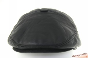 Panelenpet zwart leer(look) met oorwarmer 59