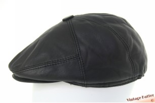 Panelenpet zwart leer(look) met oorwarmer 59