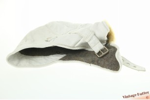 © VintageHatter.com | L-9016-57-1 Aviator cap white leather and soft grey lining +/- 57 Aviator cap white leather and soft grey lining +/- 57