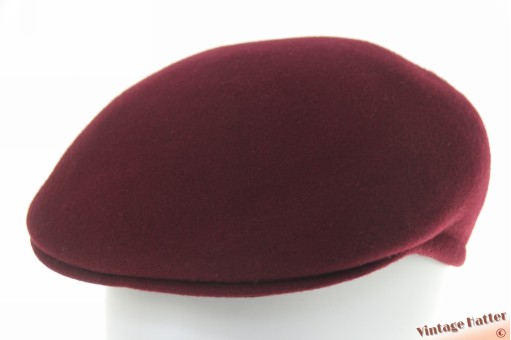 © VintageHatter.com | c-3004-57-1 Voorgevormde pet Luck & Sons bordeaux zuiver wol 57 Voorgevormde pet Luck & Sons bordeaux zuiver wol 57