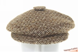 Cap with snapbutton Tonak brown white wool 56
