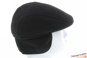© VintageHatter.com | c-9005-57-6 Voorgevormde pet met oorwarmer zwart wolmix 57 Voorgevormde pet met oorwarmer zwart wolmix 57
