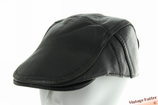 Voorgevormde pet recent model zwart imitatieleer 55-60 [ongebruikt]