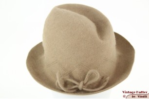 © VintageHatter.com | d-1001-55-8 Dameshoed Mayser beige haarvilt 55 (S) Dameshoed Mayser beige haarvilt 55 (S)