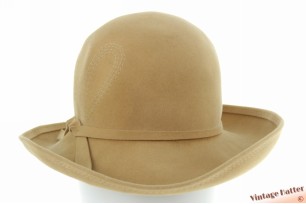 Ladies hat beige brushed felt with floral stitching 55 (S)