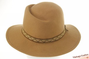 Dameshoed beige wolvilt 55 (S)