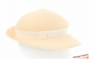 Dameshoed LaMouche licht beige vilt 55 (S)