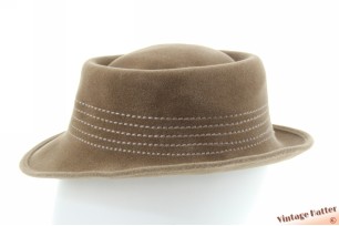 Ladies hat beige velour 55,5 (S)