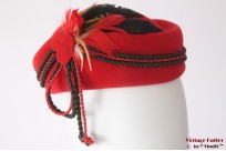 Cocktail hat Markert Hut red with rope and feathers 54 (XS)