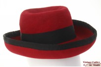 Round ladies hat red velour with black band 56