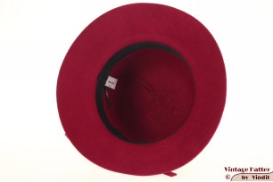 Ladies hat burgundy red felt with felt flowers 54-58 [new]