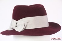 Dames gleufhoed bordeaux geborsteld vilt met zilverkleurige band 54 (XS)