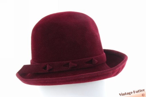 Ladies hat burgundy velour 55 (S)