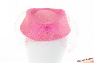 Dames pillbox cocktailhoed roze sisal met lange voile 57