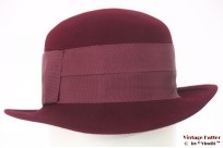 Dameshoed Canda bordeaux paars vilt 56