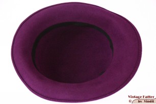 © VintageHatter.com | d-4007-54-7 Dameshoed paars vilt 54,5 (XS) Dameshoed paars vilt 54,5 (XS)