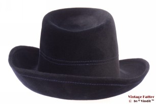 Dameshoed donker blauw velour 56