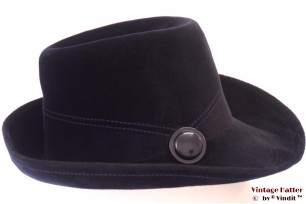 Dameshoed donker blauw velour 56