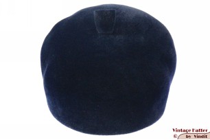 © VintageHatter.com | d-5004-56-20 Ladies cap-type hat dark blue velour 56 Ladies cap-type hat dark blue velour 56