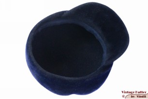 © VintageHatter.com | d-5004-56-20 Ladies cap-type hat dark blue velour 56 Ladies cap-type hat dark blue velour 56