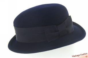 © VintageHatter.com | d-5004-56-26 Ladies hat LL-Modell (LadyLike) dark blue felt 56 Ladies hat LL-Modell (LadyLike) dark blue felt 56