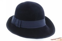 Ladies hat dark blue velour 56