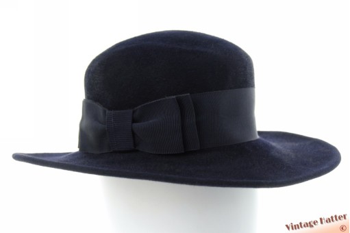Ladies hat LL-Modell dark blue velour-like furfelt 57