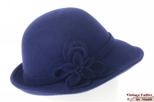 Ladies cloche hat Hawkins blue felt with felt flower 55-57 [new]