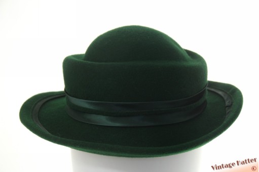 © VintageHatter.com | d-6005-54-5 Dameshoed donker groen vilt 54-55 (XS-S) Dameshoed donker groen vilt 54-55 (XS-S)