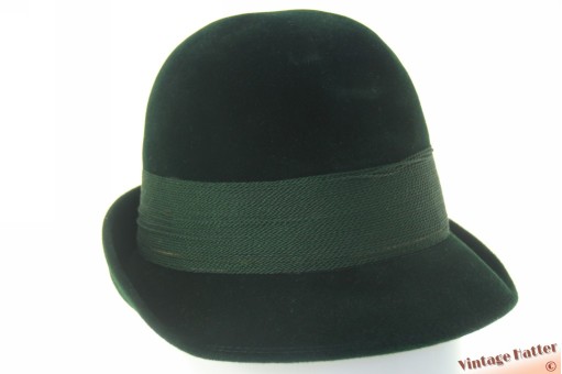 © VintageHatter.com | d-6009-56-9 Ladies hat Zapf Hut Austria green velour 56 Ladies hat Zapf Hut Austria green velour 56