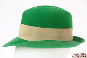 © VintageHatter.com | d-6029-55-1 Ladies fedora bright green velour 55 (S) Ladies fedora bright green velour 55 (S)