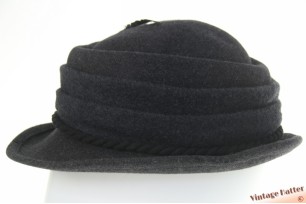 Ladies hat LL-Modell dark grey fur felt with feathers 57