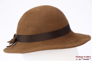 Ladies hat soft brown felt 55 (S)