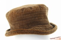Flexibele dames winterhoed bruin fluweel-achtig acryl 58