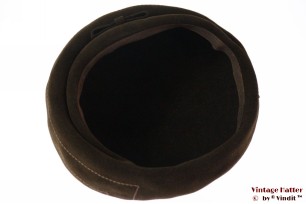 © VintageHatter.com | d-8014-56-11 Ladies hat brown velour with designer stitchings 56 Ladies hat brown velour with designer stitchings 56
