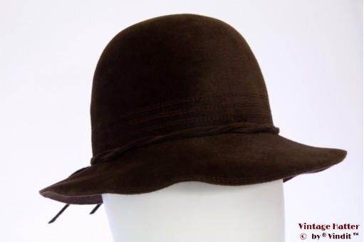 Dameshoed donker bruin velour 56