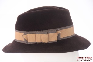 Ladies hat brown velour 56