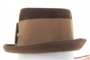 Ladies hat high brown velour with high band 55 (S)