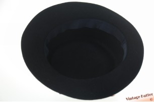 © VintageHatter.com | d-9004-55-10 Ladies hat bluish black fur felt with feathers 55 (S) Ladies hat bluish black fur felt with feathers 55 (S)