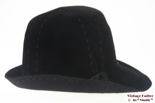Ladies hat black velour with laces 54 (XS)