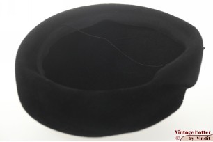 Dames pillbox hoed zwart velour 55 (S)