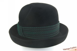 © VintageHatter.com | d-9005-55-41 Ladies hat black velour with two styled dents 55 (S) Ladies hat black velour with two styled dents 55 (S)