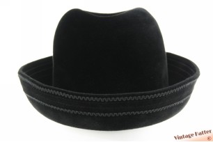© VintageHatter.com | d-9005-55-42 Dameshoed zwart velour 55 (S) Dameshoed zwart velour 55 (S)