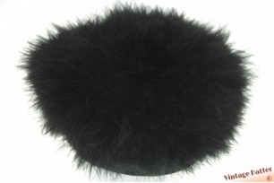 Dames bonnet hoed zwarte veren 56