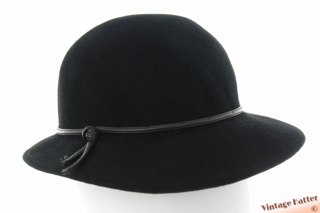 Dameshoed zwart vilt 55 (S)