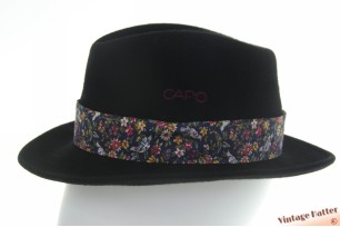 © VintageHatter.com | d-9017-56-72 Dames gleufhoed Capo zwart vilt 56 Dames gleufhoed Capo zwart vilt 56