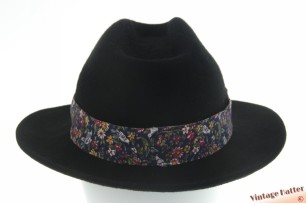 © VintageHatter.com | d-9017-56-72 Dames gleufhoed Capo zwart vilt 56 Dames gleufhoed Capo zwart vilt 56