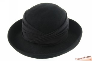 Ladies hat black short furfelt with soft outer band 56-57